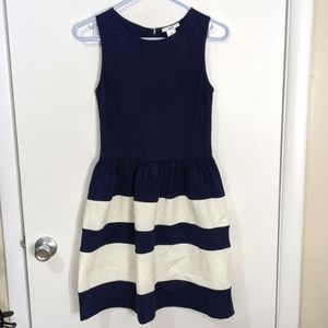 Sleeveless dress